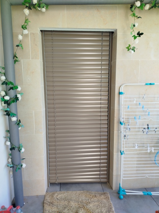 Installations : BSO Griesser Lamisol, Texband coupée